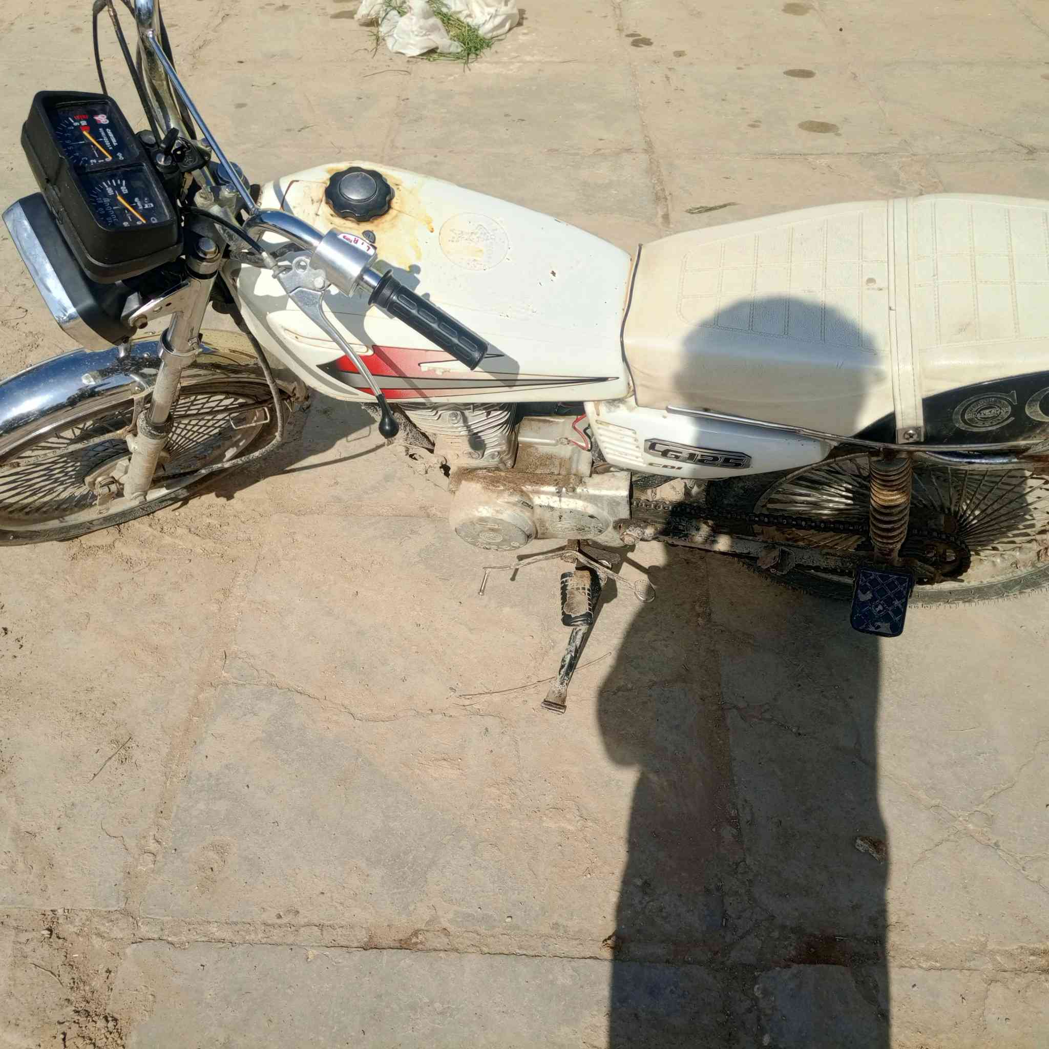 ياله. دراج البيع مديل 19 كلك كلك السعر 275 وبيه مجال حك الجيه وبيكم خير ودلوو ***********
