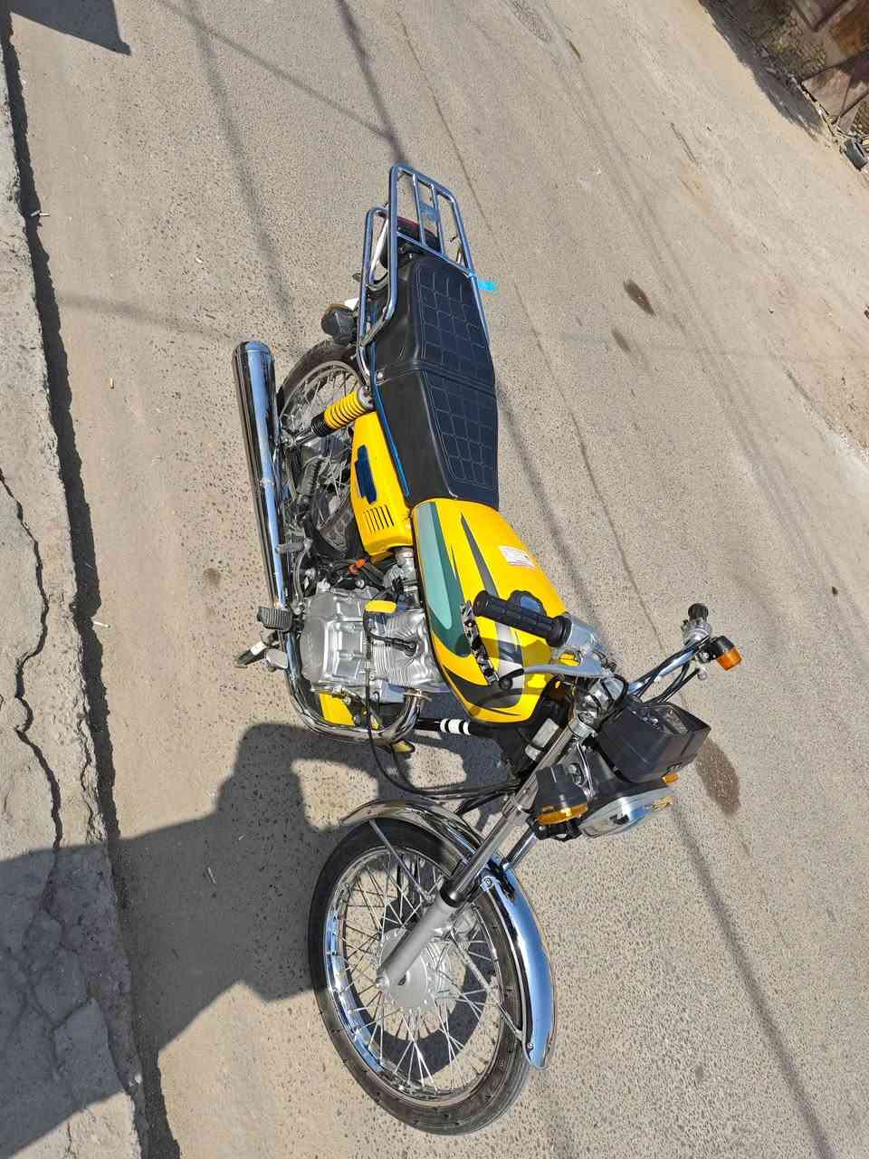 سلام عليكم دراجه نامه أوراق مديل 24 شاصي 17 دراجه حلو ما متعوبه هاذه رقمي ***********
