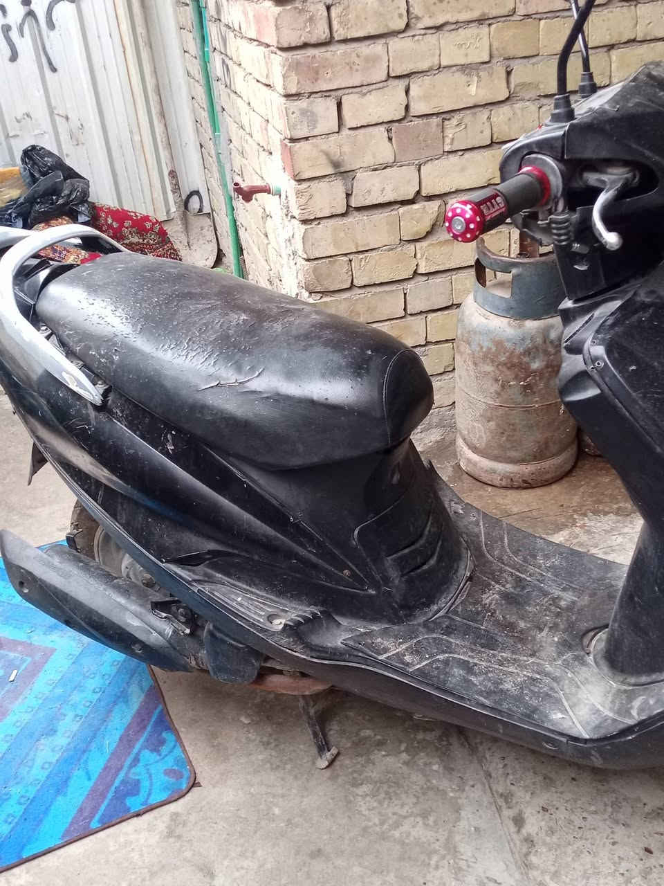 دراجه البيع سعر 200او بهى مجال دراجه استغلال دقاق أو طوف تطفه ***********
