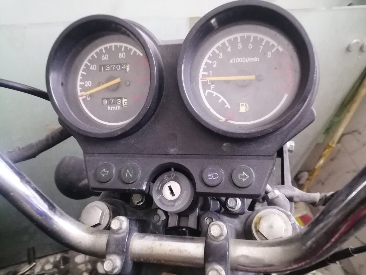 أغراض دايوان مع مكينه ١٥٠ لوك للبيع مكاني المشتل ***********
