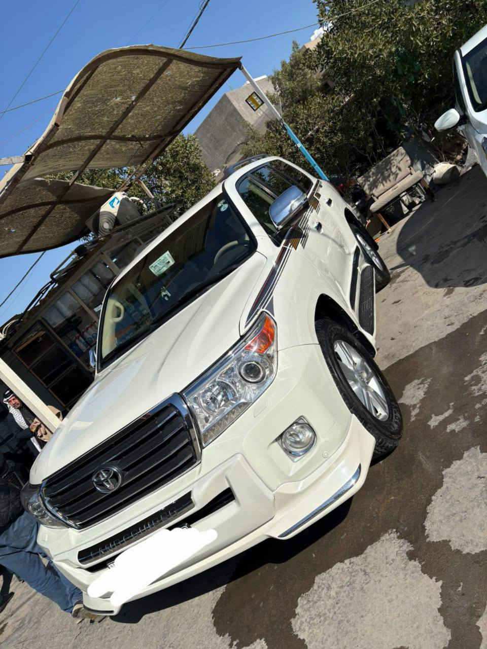 سلام عليكم لاند كروز موديل ٢٠١٣ مكفوله كفاله عامه ماشه٢٢٣ محرك وكير خير من الله تبريد تخم تاير سنويه ٢٠٣٠ رقم شمالي الجديد بيه بارد بسيط سونار موجود السعر3شدات و80ورقه وبيه مجال حك جيه  تحويل ثاني يوم رقم ***********
