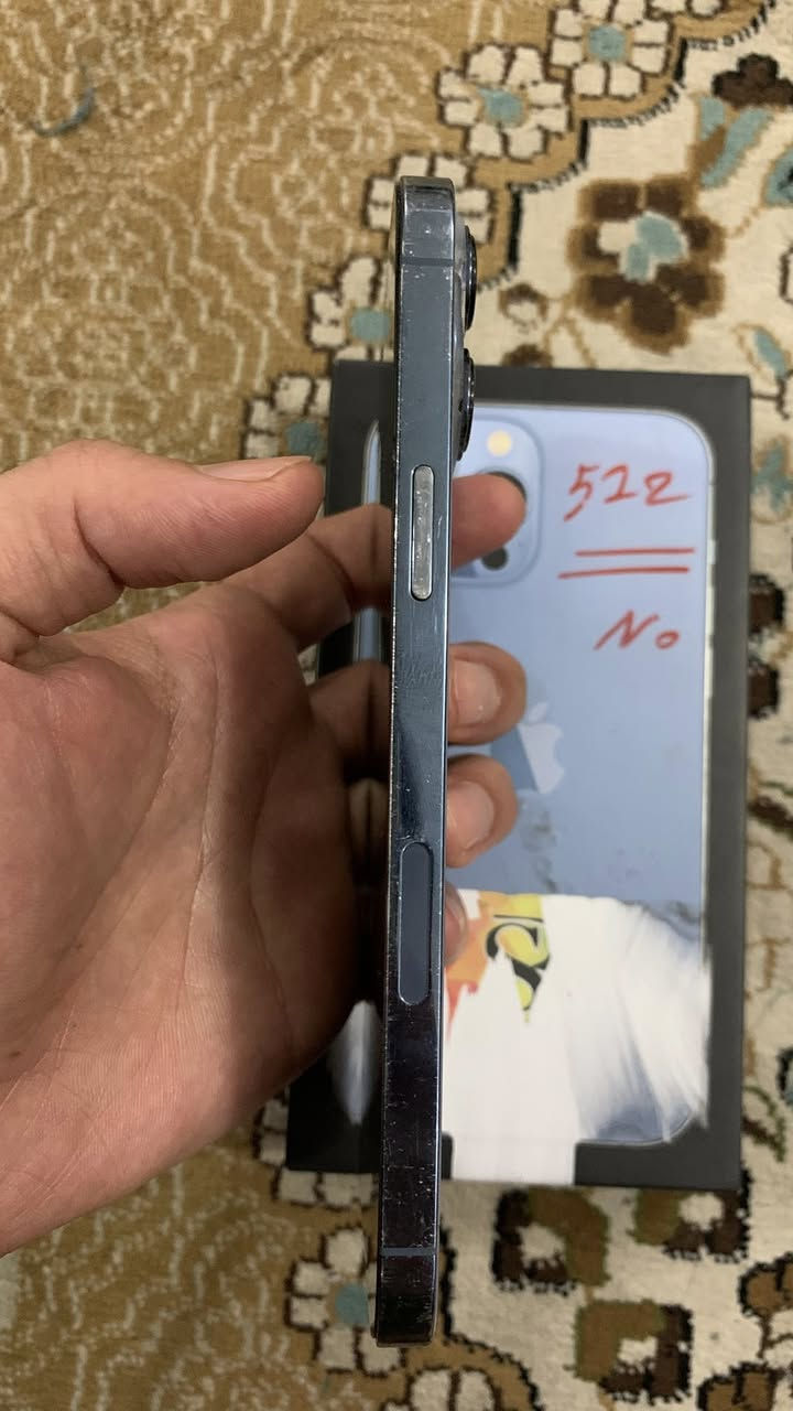 ايفون 13 برو ماكس ذاكرة 512 ملحقاته كارتونه الاصلي و كفر
مبدل شاشه وبطاريه وفلاشه مايشتغل سعر 400 الف وبيه مجال قليل 
رقم *********** مكان بصرة القبلة موجود توصيل
