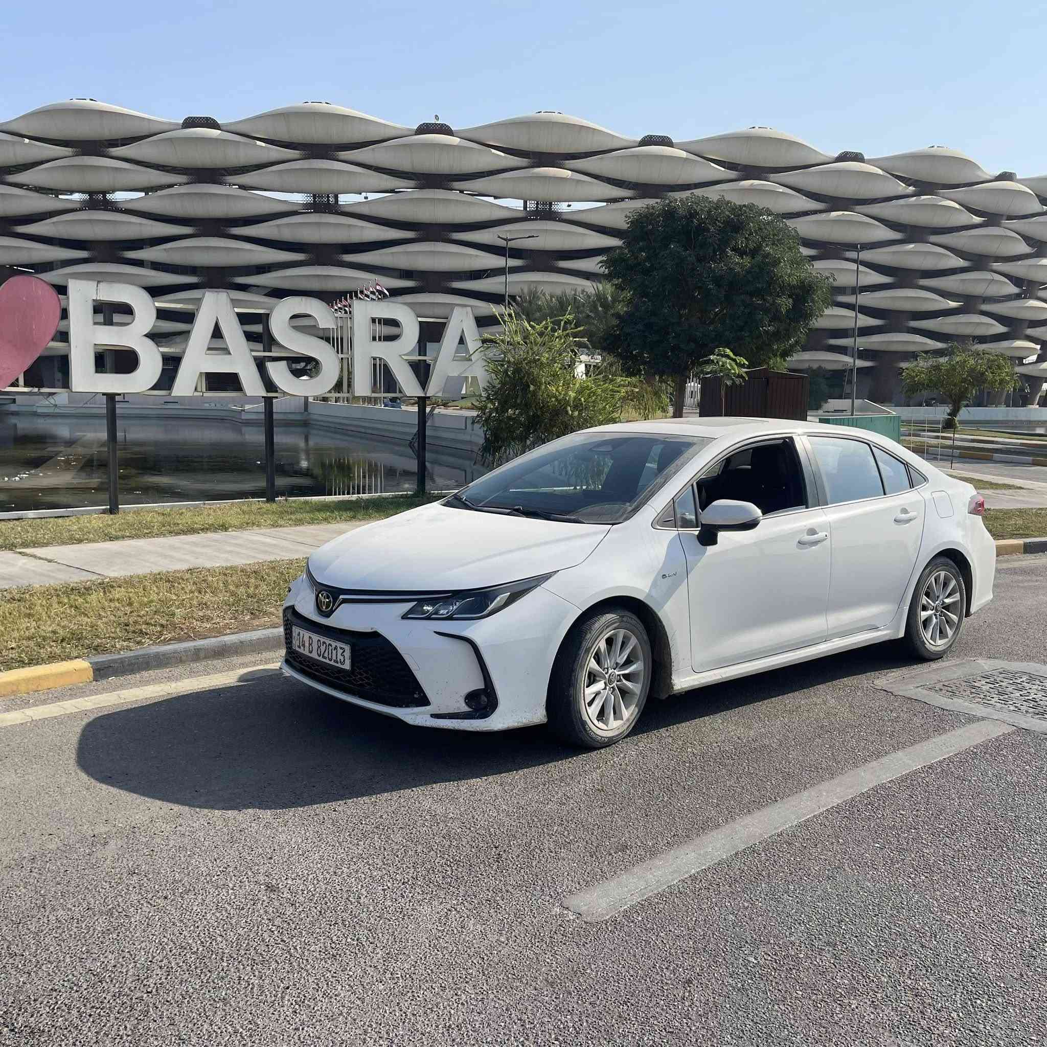 عندي كورلا هايبرد اقصاد راعيه بصره ورقمه بصره مديل 25 ماشيه 24  فول مواصفات   مكان السياره البصره المناوي   ***********
