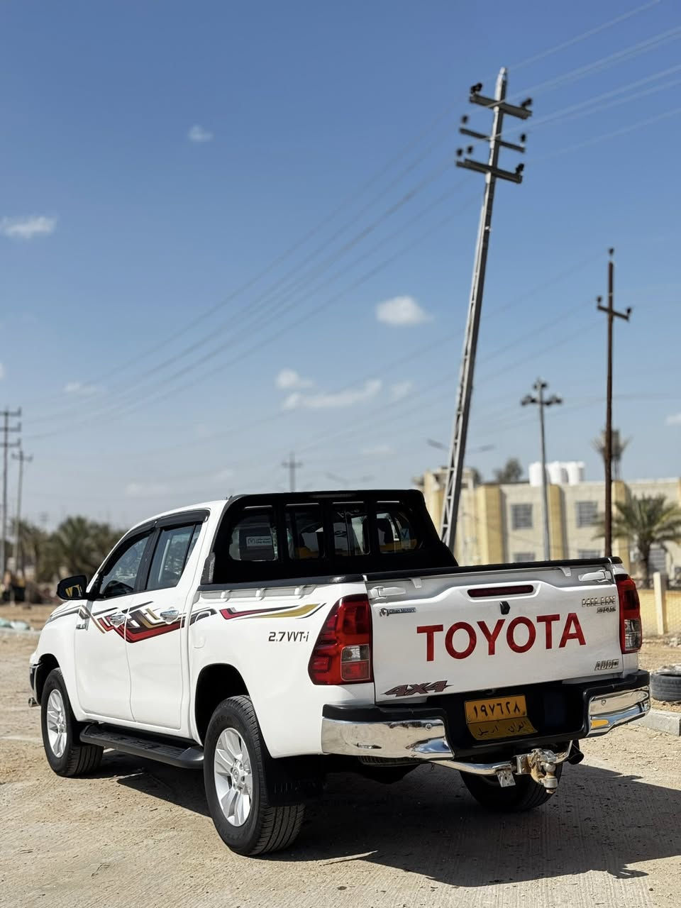 تويوتا هايلوكس 2019 للبيع
السياره ديزل فول مواصفات تبريد خلفي 
مكفوله كفاله عامه عدا صدعتين ب باب سكن 
السياره جاهزه من كلشي رقم اربيل سنويه منتهيه 
المكان النجف الاشرف السعر 233$ وبيها مجال 
***********
