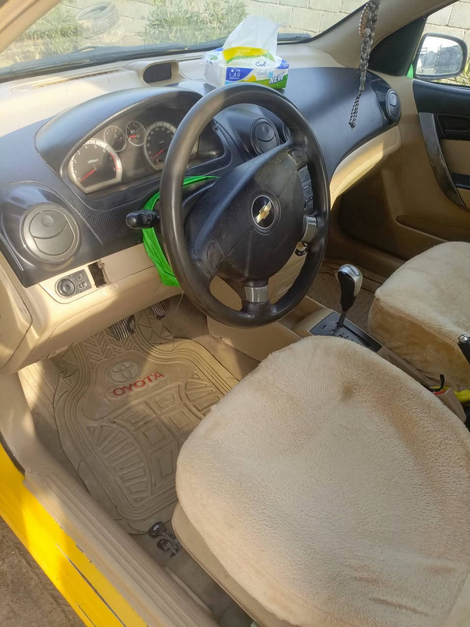 سلاام عليكم سيارة افيو موديل ٢٠١١بيه قطعه وحده جاملق سياره اوتماتيك سياره مصفرة من هيئة وقرامات  سعر ٥٧وبيه مجال شي قليل مكاني بابل ناحية  نيل رقم الهاتف ***********
