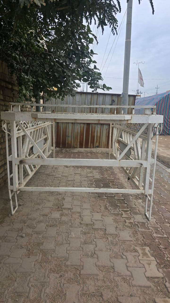 مكلف بلنشر محجرات وقمريه مال مخضر ابو الدرج ٤٥٠ والثاني ٢٥٠ وبيهن مجال *********** بغداد, العراق
