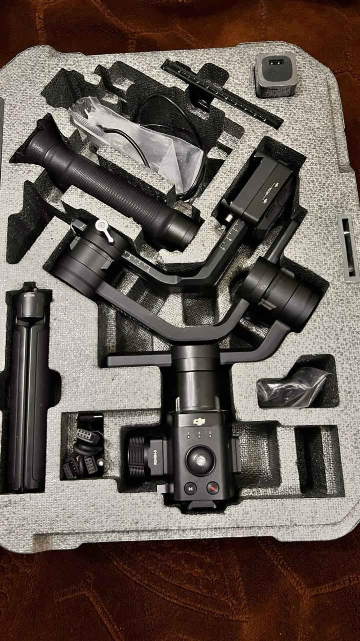 السلام عليكم للبيع جديد مستعمل قليل السعر 300وبي مجال عنوان بغداد تواصل خاص dji. ss


**إذا كنت صاحب هذا الإعلان وتريد حذفه لأي سبب، رجاءا أرسل رسالة إلى الدعم الفني**