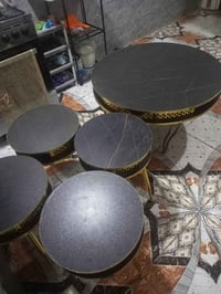 للبيع • داموك • طاولة