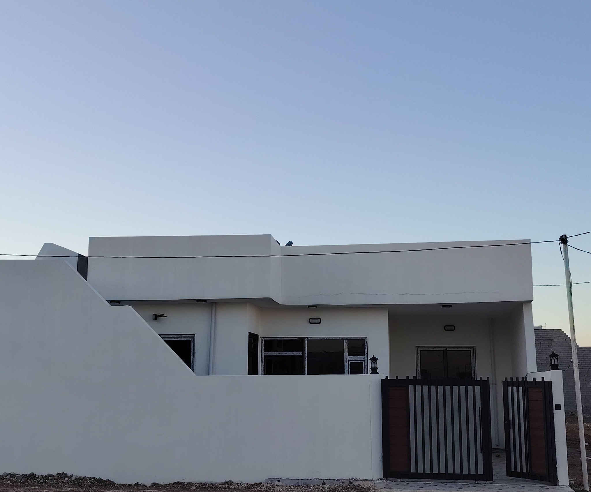 ئەم خانووە چوارگۆشەیە
بۆ فروشتنە 
ـــــــــــــــــــــــــــــــــــــــــــــــــــــــــــــــ
 دارللبیع رکن  
للاستفسار 
***********
***********
https://www.facebook.com/share/p/14SQ8Ed5Cry/
