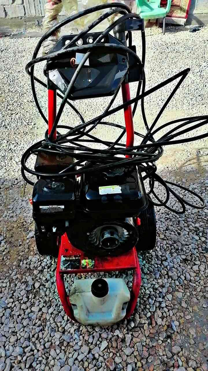 ماطور غسل دفعه حلو اخو جديد بس طافي ماعرف شنو خلل بي السعر مناسب ب٢٠٠ مكاني كربلاء ***********
