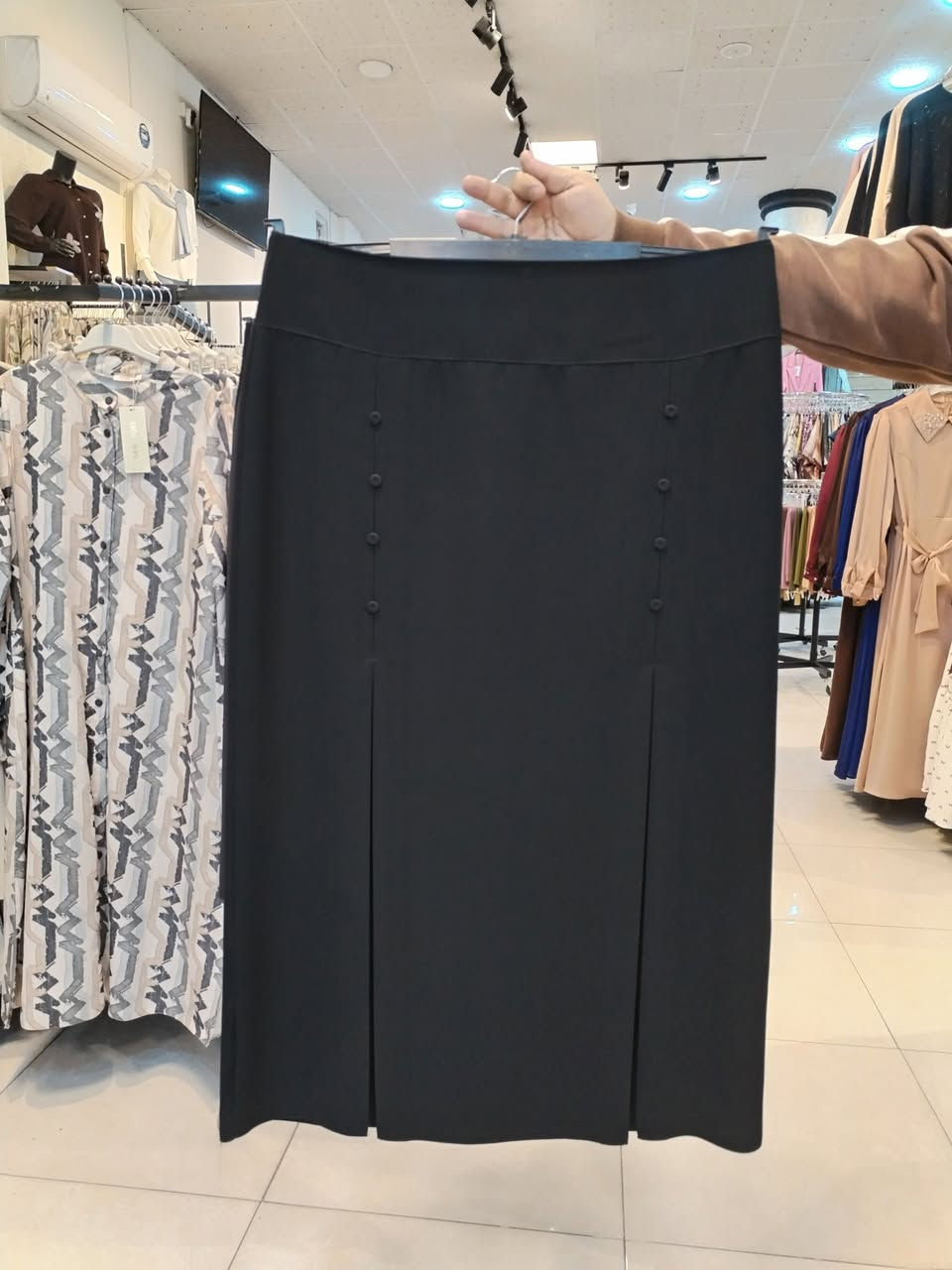 موديلات تنورة طويلة سوبر جرجيت درجة اولى 🇹🇷
التنورة سواد فاحم و فيها بطانة داخلية 🌿
قياسات 44_46_48_50_52_54_56_58_60_62👍
الاوان : اسود _نيلي _ بيجي _ رصاصي _ جوزي 💕

متوفر توصيل لكافة أنحاء العراق 🚗

العنوان؛ بغداد_قرب مجسر عدن شارع الربيع مقابل الشركة العامة لتصنيع الحبوب شارع العام لمدينة الحرية
للاستفسار الاتصال واتساب *********** ☎️

#باشاك_مول #ملابس #نسائي #أطفال #حجابات #كوزماتك #حقائب #احذية #التركي #مفروشات #ملابس_العيد #عيدالفطرالمبارك #فيسبوك #انست #لايك #خصومات #عروض #لايكات
