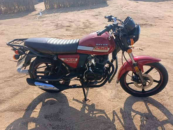 السلام عليكم دائما للبيع اوراق سوري سعرها 1 و200 وبيها مجال محرك 200 مكانه حيدريه خانص2020 ***********
