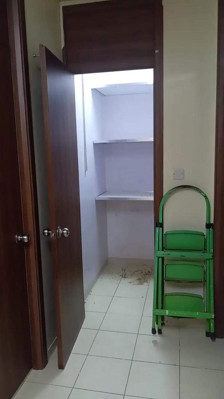 ***********
عمو عمو عمو عملنا رفوف المخازن داخل شقق مدينه بسمايه
