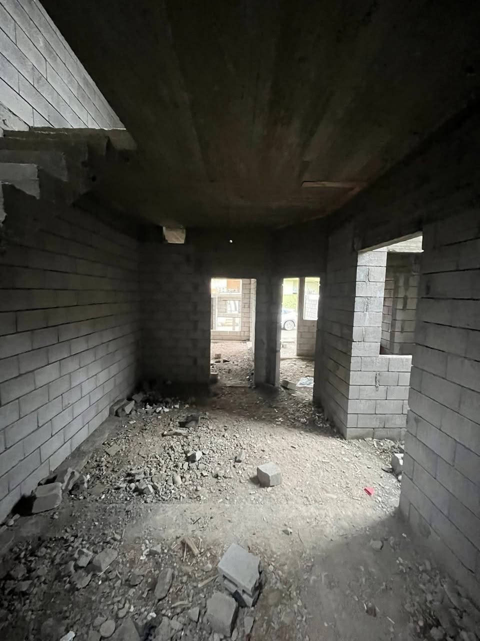 السلام عليكم ورحمة الله وبركاته #مكتب_الغوالي

هيكل للبيع في حي السماح الاركان على شارع 15

🔹 المساحة : 125م ، الواجهة : 6 وربع ، العمق : 20

🔹 سند طابو ملك صرف شرط التحويل وقرار التمليك

🔹 موقع مميز قريب بالكامل من كافة الخدمات 

🔹 خدمات متوفره بالكامل ( ماء ، كهرباء ، تبليط )

يتكون من طابقين يحتوي على -

ط1 : كراج ، استقبال ، هول ، مطبخ ، غرفة نوم ، صحيات

ط2 : غرفتين نوم ، هول ، صحيات ، سطح ناصي

للاستفسار اكثر مراجعة #مكتب_الغوالي الكائن في حي السماح الاركان قرب مدرسة السماح الابتدائية وقرب مول القمة على شارع 20 او الاتصال على الارقام التالية -

***********

***********
