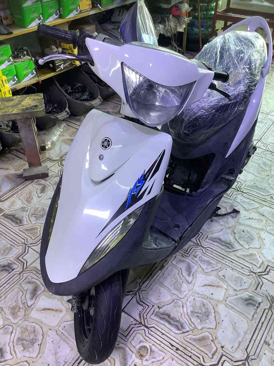 مكلف بل نشر رقم صاحب دراجة (***********)
ماكس عدلة ما مبدل بيه شي سعره مناسب مكان 
الدراجة سماوة
