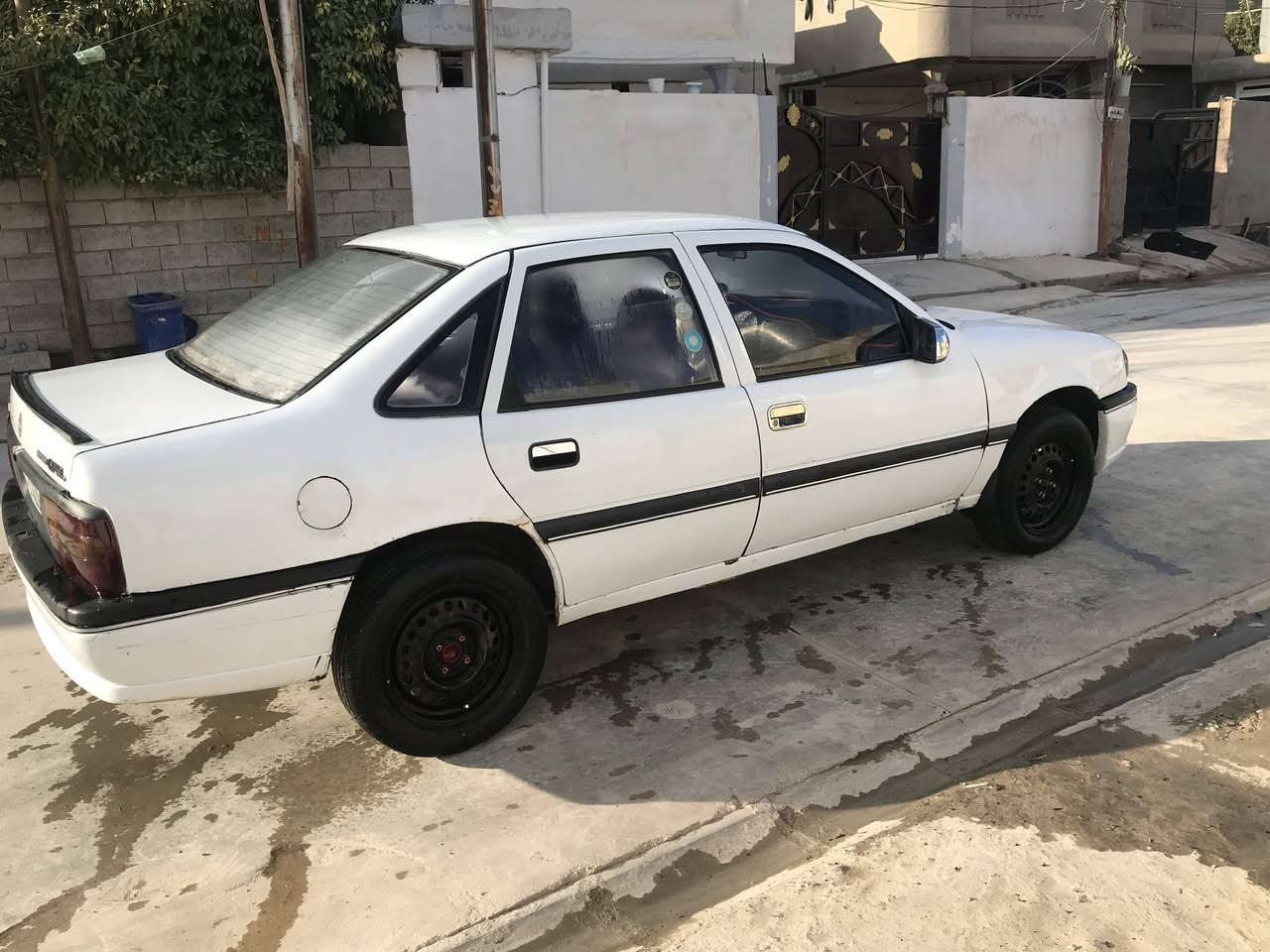 اوبل فكتره  بسمي سنويه رقم دولي نينوى محرك حجم 16 كابون بانزين
السعر 38 وبيها مجال العنوان كركوك
***********
