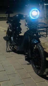 للبيع دراجة شحن  اخت  جديده سعر خاص او اتصال على رقم  07885690852