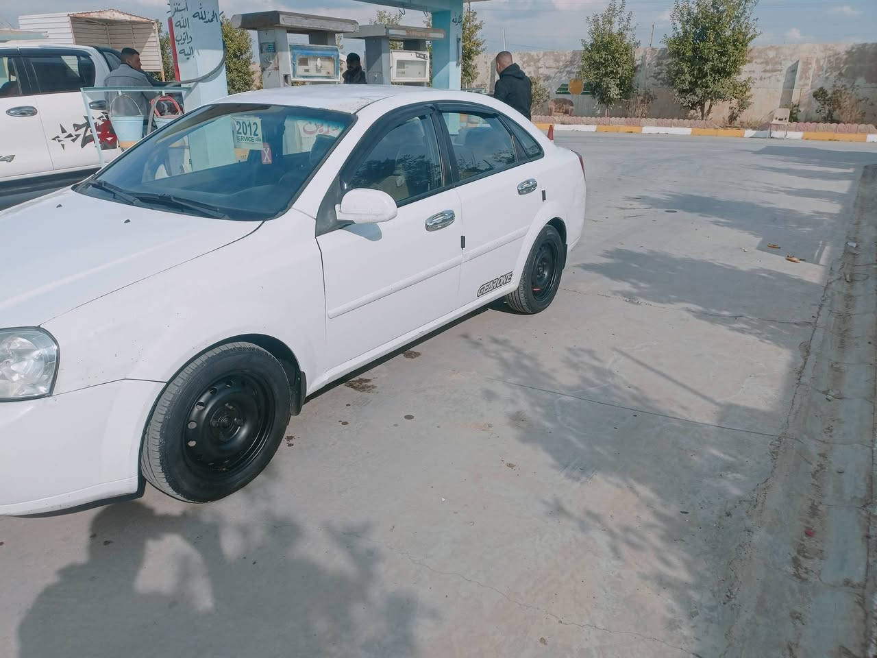 السلام عليكم للبيع ابتر موديل الفين و 2012 سياره جديده مال جناي تايرات جديد صدره  جديد تبريد ثلج محرك شرط كير شرط كلها شرط العنوان الحويجه كير وتماتيك سياره بدون صبغ تايرات 4 جديد لوك ***********
