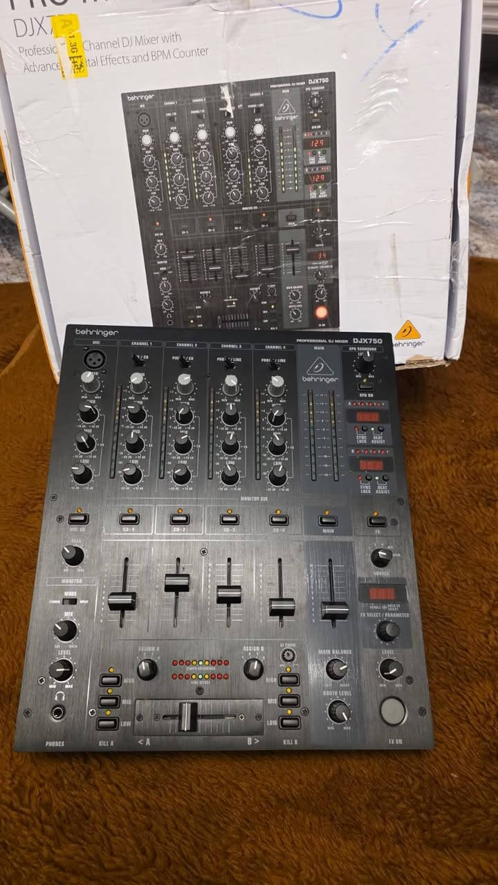 للبيع


**إذا كنت صاحب هذا الإعلان وتريد حذفه لأي سبب، رجاءا أرسل رسالة إلى الدعم الفني**