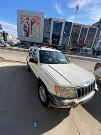 من رخصت صاحب الكروب المحترم جيب موديل ٩٩ للبيع رقم انكليزي السيارة بدو...