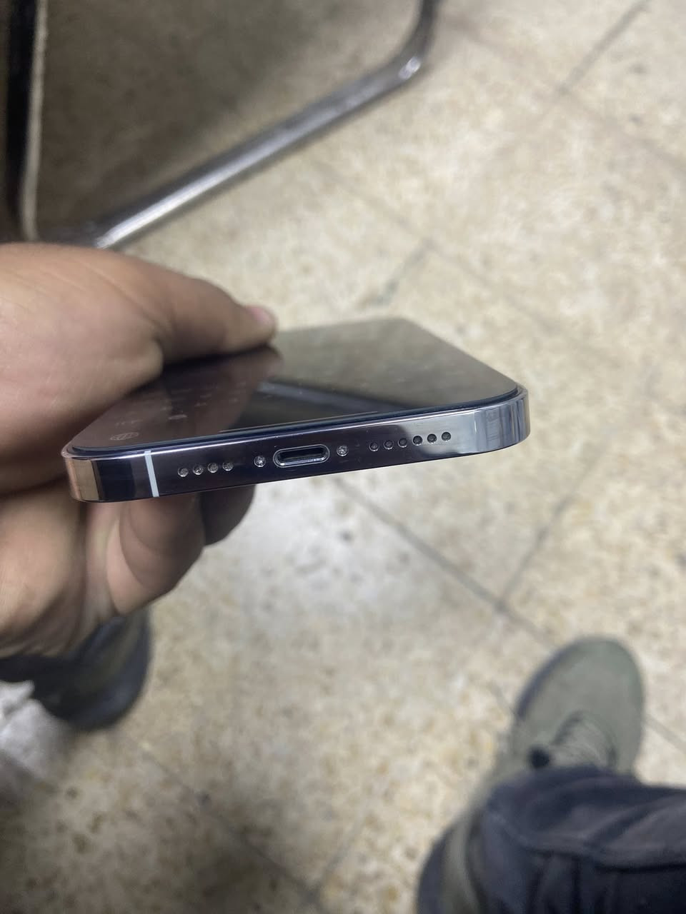 سلام عليكم 13 برو ماكس نموذج M مبدل شاشه اصليه وبطاريه اصليه من ابل سعر الجهاز 650 مكان الجهاز بغداد الجديده *********** واتساب فقط

