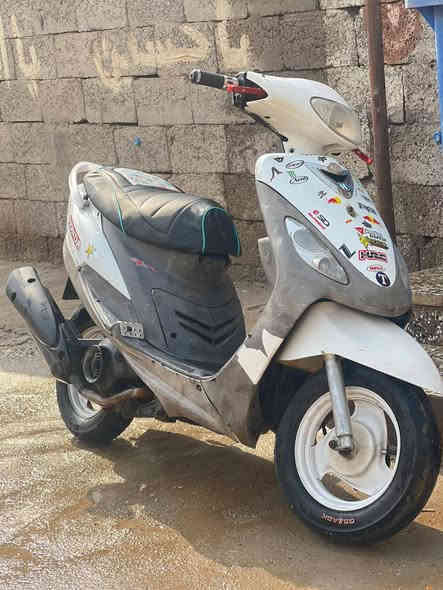 ماكس للبيع
كفاالة عامه صالنصة رياضي fm
الدراجه خير من الله بس الكابريتر تجاري والسويج مكسور داخل الجوزة بس عادي تشتغل
بيها سستم كلش قوي عارضها ٤٠٠ وبيها مجال بسيط المكان بغداد العبيدي
*********** واتساب موجود
