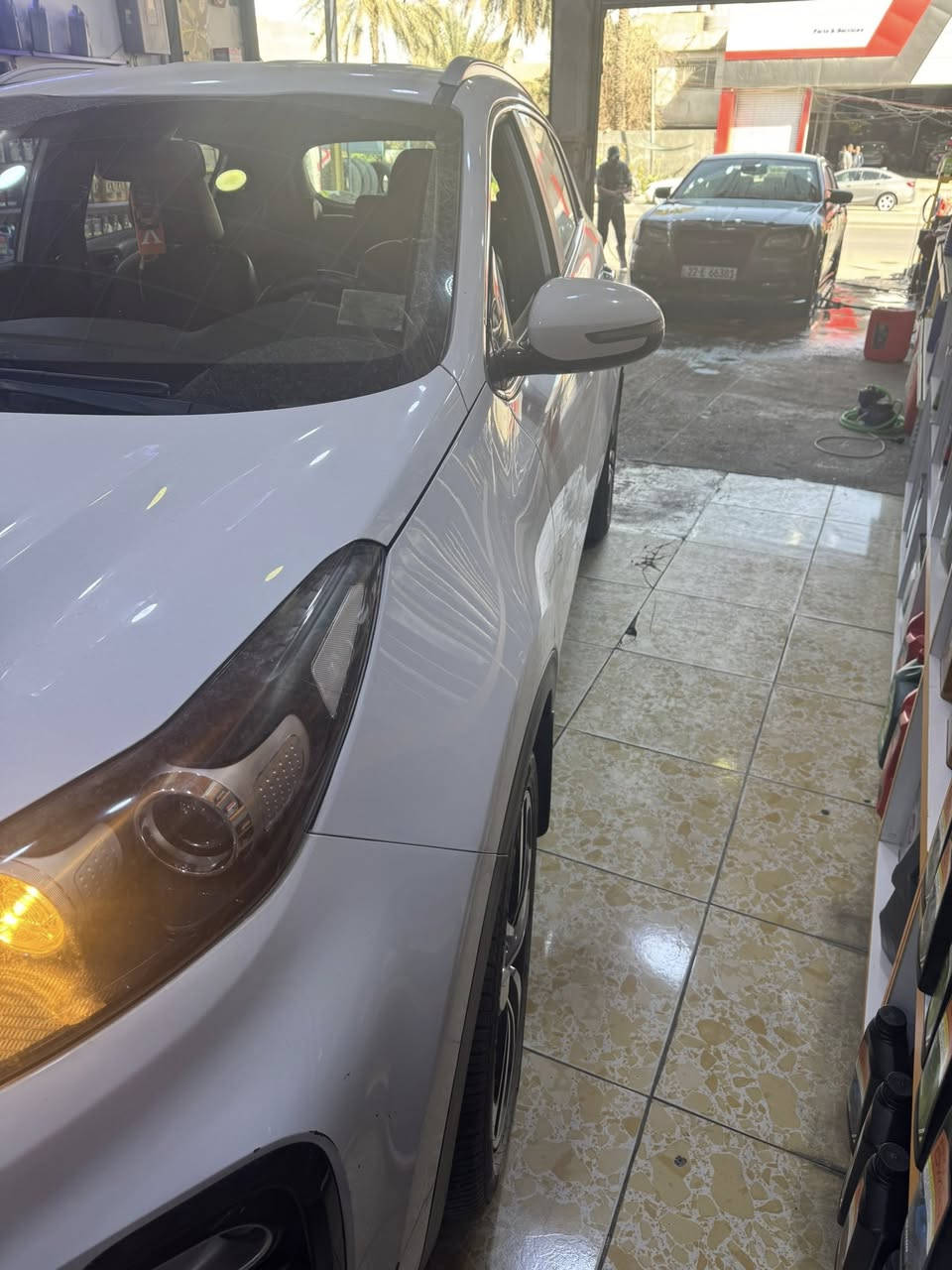 السلام عليكم سبورتج 2020 خليجي للبيع  مابيها لا صبغ ولا شي الحمدلله 
بصمة كشنات كهرباء شاشة كامرة حساسات 
ماشية 120 الف 
سعرها 195$ 
*********** مكاني بغداد المنصور او حي الجهاد الضباط
