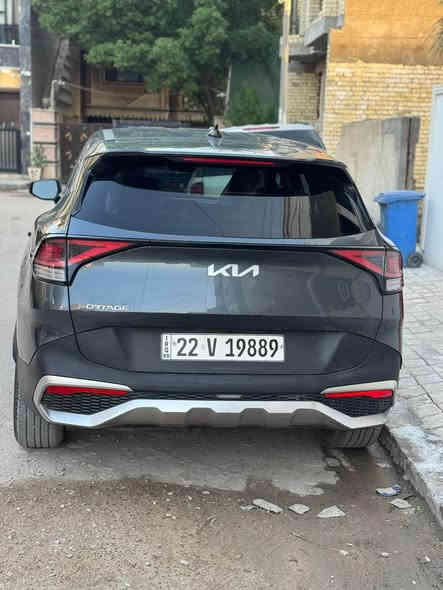 السلام عليكم كيا سبورتج 2023. 
لون رصاصي
رقم أربيل الجديد 

الشكل الجديد حجم الكبير لارج محرك 2500 
حادث جاملغ  واحد صبغ فقط 
بدون دواخل سياره جديده 
المواصفات

دشبول متغير الالوان الكتروني

تحكم ستيرن جهتين

كامرة دوارة 

شاشة كبيرة ايباد 

عداد دجتل

اوتو ستوب

تبريد قطعتين 

مثبت سرعة

وضعيات قيادة 

رادار

لد نهاري

تحديد مسار

هند بريك بصمة

اوتو هولد

مانع انزلاق
هيتر كشن 

مكان السيارة بغداد زيونه 
للتواصل ***********

السعر 187$$$ بغداد
