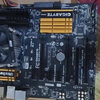 GIGABYTE GA-Z97X-UD3H • i5-4590 • هارد ٥٠٠جيجا