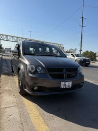 دوج كرفان موديل ١٩ فئة جي تي بوب كهرباء جنطة كهرباء تخم تاير جديد السي...