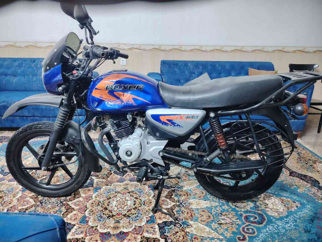 دراجة بوكسر 2023 دراجة نظيفة رقم بغداد
مكينة نظيفة فول مامفتوحة بيها ظربة بالتانكي مثل ماموضح وضرر بالكشن الكفر مال زنجيل موجود

ماشية 65 الف 

مكان بغداد الدورة المهديه الثانية

السعر :2200000دينار وبيها مجال

للتواصل:***********
