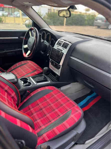 دوج جارجر موديل ٢٠٠٩
بئ دعم 
صقف موس
هيتر و تبريت
شاشه ايبات
كاميره
مكينه ٣,٥
گئرو مكينه ب شه رت
ده ينو دزين ب شه رت
صعر ٥٥ و مجال
دهوك
*********** دهوك
