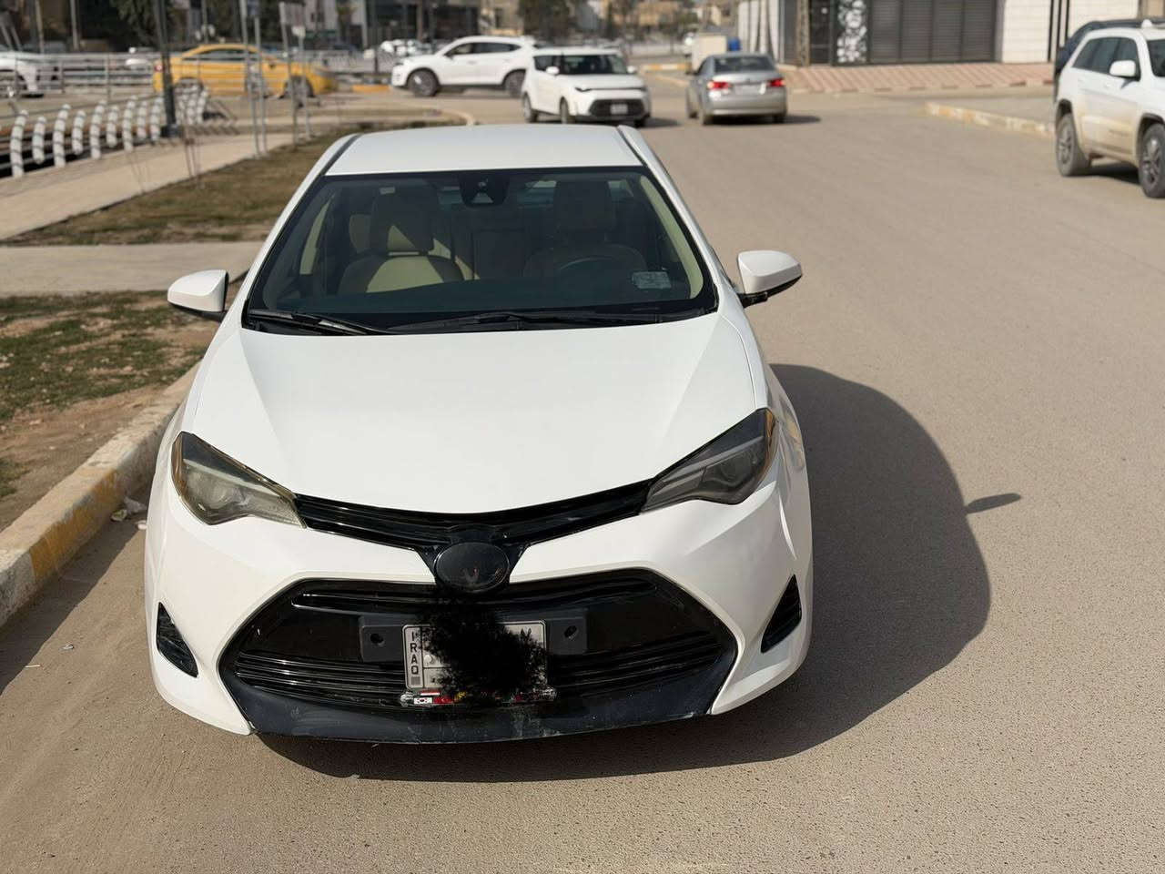 سلام عليكم كورلا مقدس موديل 2018 امريكي حادث جاملغ وبنيد بدون دواخل  ماشيه 100 الف محرك كير خير من الله رقم بغداد بأسمي بيه قطعتين صبغ فقط 
محرك 1800 
123 وبيه مجال 
***********
