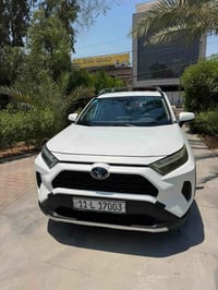 Rav4 2023 Xle السيارة وارد كندي حادثهة مناك موضح بالصور و مطخوخة عندي ...