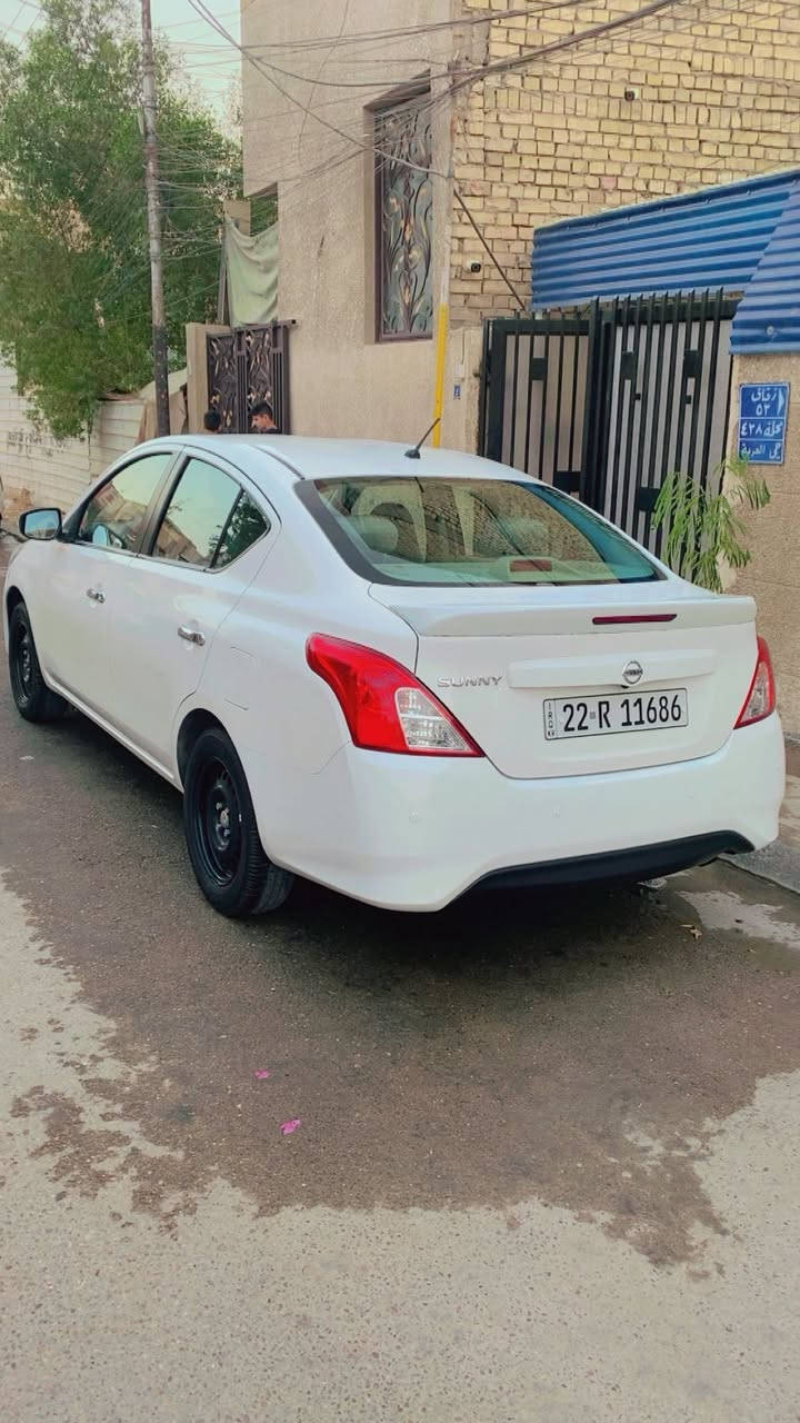 ‏سلام عليكم ورحمة الله وبركاته للبيع فقط نيسان صني مصري موديل 25
رقم اربيل بسمي
ماشيه 30 الف وقابل للزياده
السياره ع وضع الشركه سبير منازل 
بيه مكانين بارد ع كد شبر باب السايق وشوية بلجاملغ مكفوله من الحار والصبخ 
السياره خير من الله برغي ما مفتوح بيها
‏تريد تحويل تريد وكالة اني حاضر 
السعر 127 وبيه مجال شي بسيط
‏مكان السيارة بغداد الكرخ
‏ غير متواجد على الفيس 
وتساب ***********
