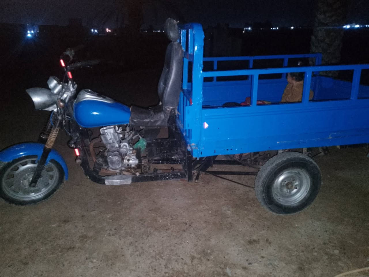 سلام عليكم شباب عندي ستوته اريدهه مراوس ب ايراني 23 لو 24
نضيف سعرهه 700 وبيهه مجال ستوته كامله نكره وشواصي مكفوله  محرك لاتنقيص ولاتبخير متسمع صوت


**إذا كنت صاحب هذا الإعلان وتريد حذفه لأي سبب، رجاءا أرسل رسالة إلى الدعم الفني**