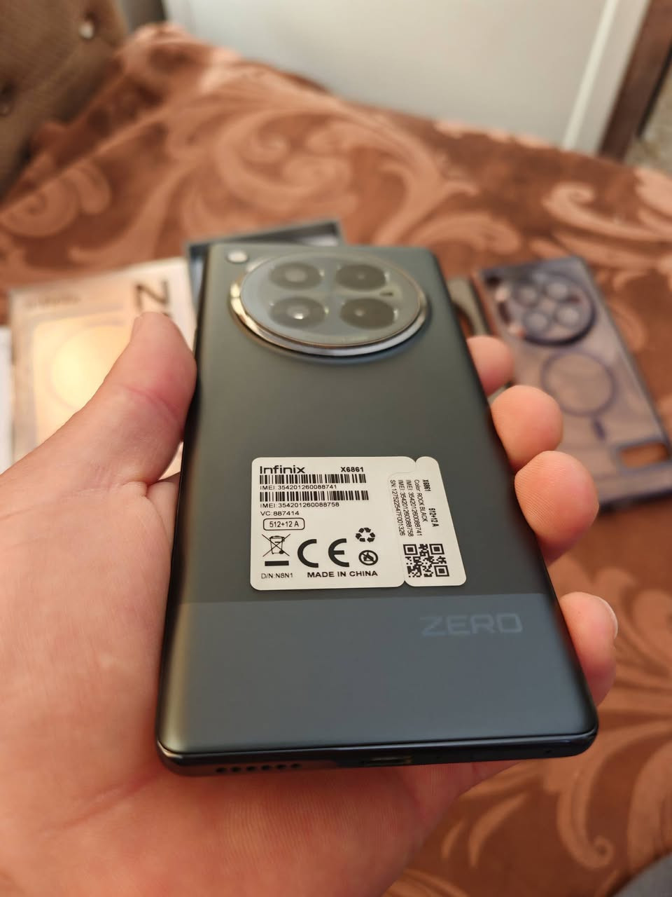 انفنكس زيرو 40 5g
infinix Zero 40 5g
ا 
. ذاكرة 💾تخزين 512 و عشوائية 12GB
مواصفات :
. حجم بطارية🔋 5000mAh و شحن سريع بقوة 45w
. كاميرا 📸بدقة 108 ميكابكسل
. معالج Dimensity 8200 Ultimate⚙️
. شاشة📱بحجم 6.78 انج تردد 144Hz📲
الجهاز اخو الجديد مكفول من كلشي وغراضه كاملة السعر 350 وبي مجال بسيط للشراي مكاني بغداد رقمي ‏‪0775 568 3453‬‏
