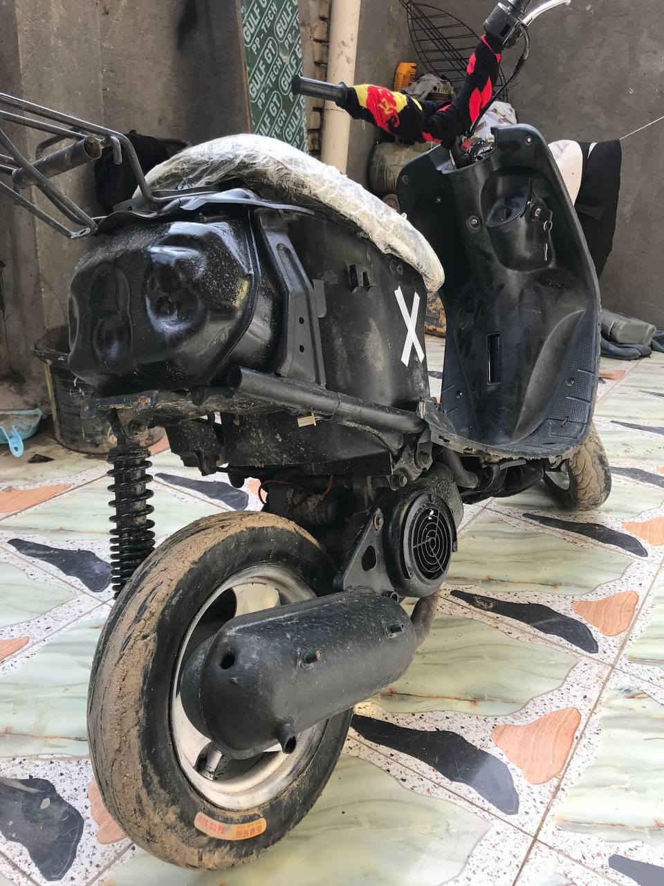 سلام عليكم شباب دراجه بتره ومنغولي حربيه اثنينهن شلعه ومعدل خير من الله ناصريه مركز ***********
