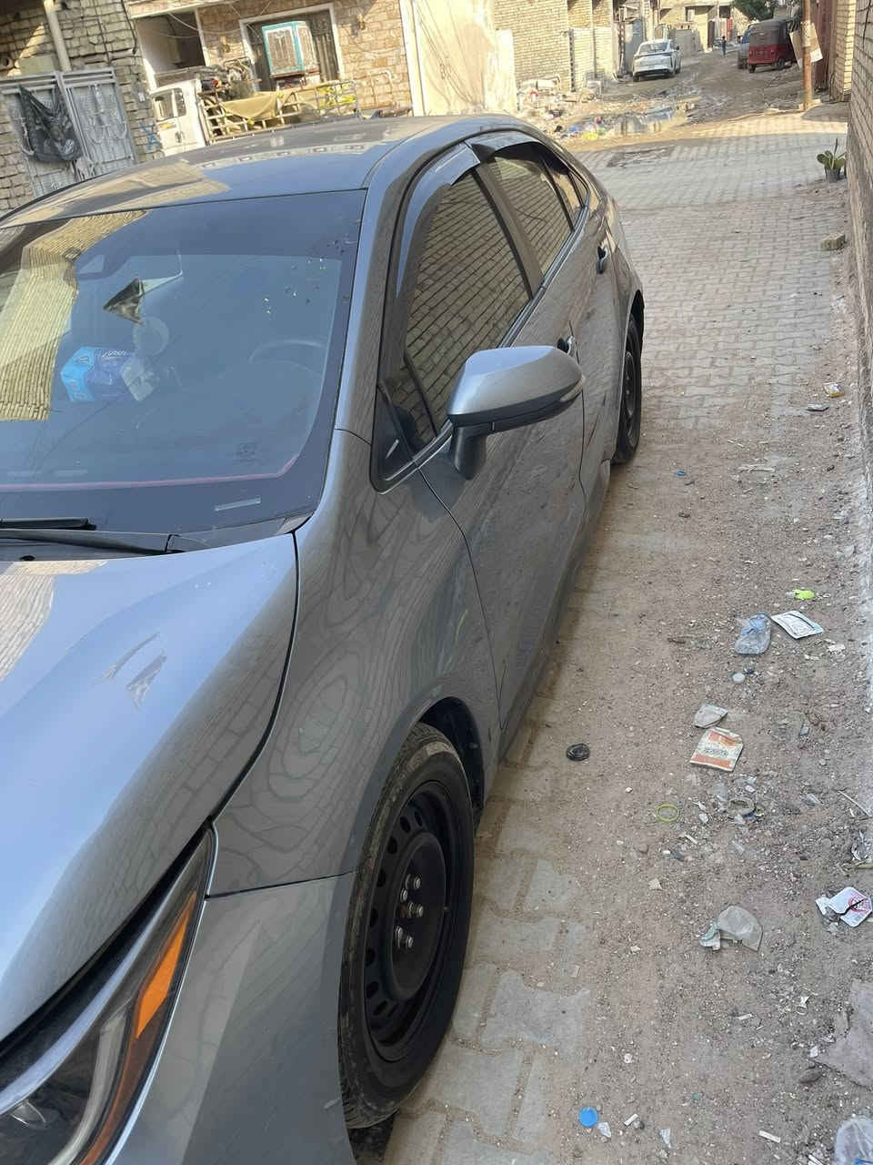 السلام عليكم اخوان
كورلا 2020 se
ماشية 101 ml
مواصفاتها
شفتات ستيرن
رادار 
تحديد مسار
اشاير مري
كشنات مخمل
تحكم ستيرن 
حادثها جاملغ وباب بصف السايق وبيها جاملغ السايق مصبوغ اول ما اخذتها وبيها كلير بالباب مال سايق
صور الحادث موجودة وسونارها هم موجود
سيارة حلوة وكاعدة بيها نقص فقط حساس صالنصه
السيارة باسمي تحويل ثاني يوم
مكاني بغداد/الحرية
السعر 138$ وبيها مجال
***********
