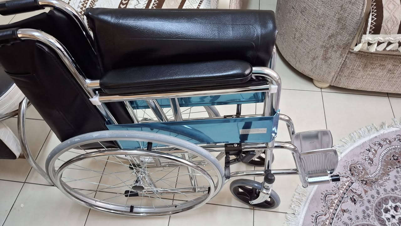 الله يجفيكم شر الحوادث و الأمراض
عربانه استخدام قليل ب١٠٠ 
عكازات ٣٠


**إذا كنت صاحب هذا الإعلان وتريد حذفه لأي سبب، رجاءا أرسل رسالة إلى الدعم الفني**