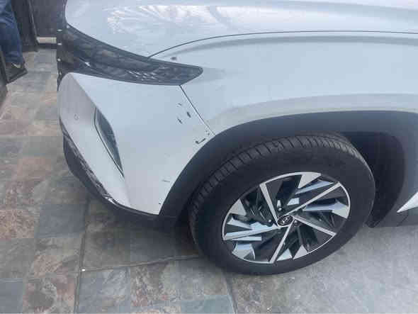 سلام عليكم توسان 2024 
ماشيه 28 كيلو
مواصافات فول عدا الفتحه
مكفوله غير الي بالصوره 
ضربه بالجاملغ الاماميه
رقم بغداد 
*********** بغداد
