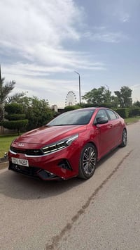 للبيع كيا فورتي GT 2022    🔹كشنات جلد حضن مختمة علامة ال GT  🔹تدفئة تب...