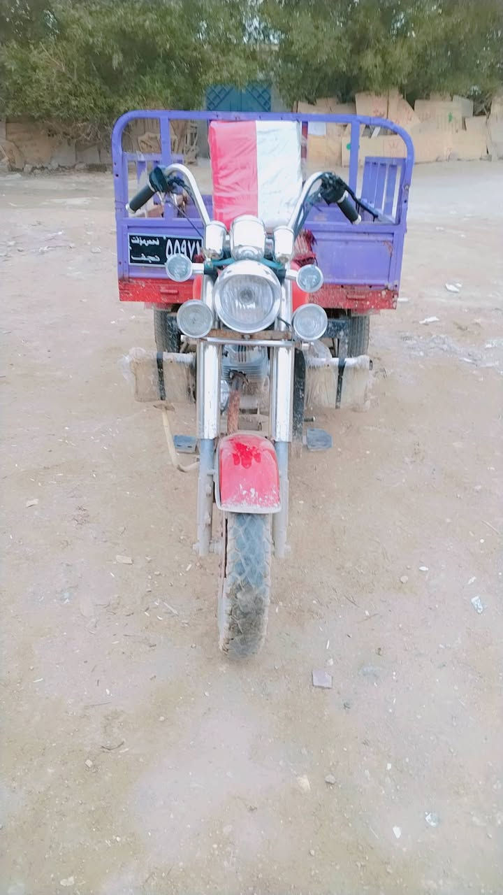 سلام عليكم ستوته 2009 السعر 900 وبيه مجال مكفوله كفاله عامه المكان النجف الرقم ***********
