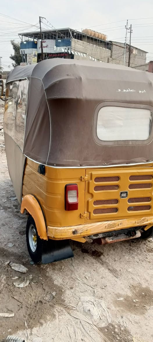 سلام عليكم تيك تيك موديل 2020 شهر ا 6 ماكينه خير من الله  اكسين نظيف كهربائيات كلها شغاله تيك تيك خير من الله جاهزه للشغل رقم انجليزي  سعر 6500 وبيها مجال
مكاني بغداد مقابيل بوب الشام شارع الجزيره رقم الهاتف ***********
