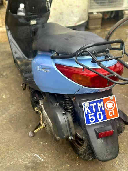 السلام عليكم..
للبيع بريز وضع رمبة مكينة مكفولة كلجات نظيفة كابريتر بلاد تايرات دبلات باتري كلة نظيف وعالفحص شرط الشلعة والمعدل.. السعر ٦٥٠ هاتف *********** بغداد الحسينية الراشدية
