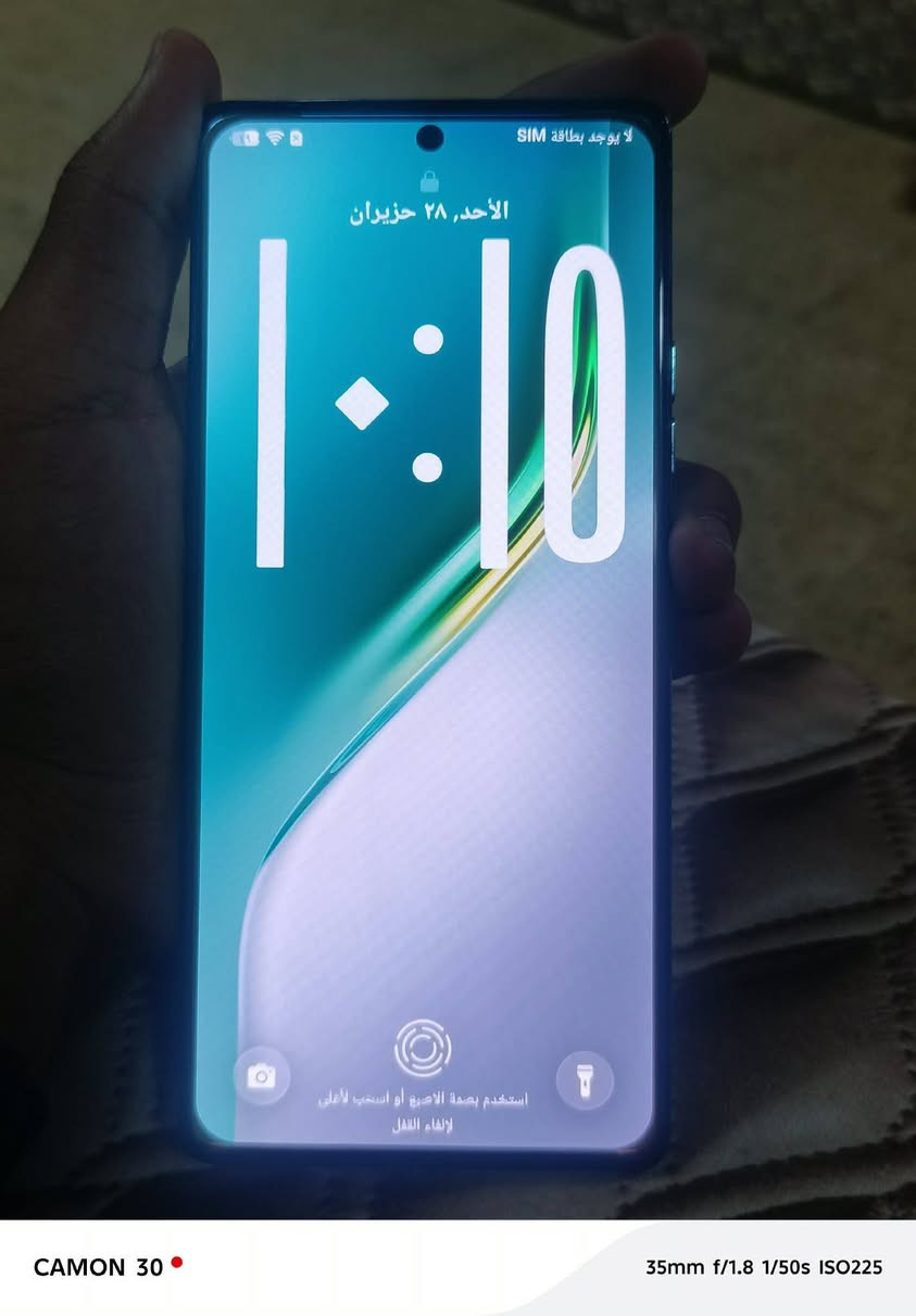 تكنو كامون 40 برو

رام 16

ذاكرة 265
الجهاز نضيف حيل

كلو اصلي الجهاز ابد ما وصل مصلح

السعر 280 بي مجال بسيط
***********
