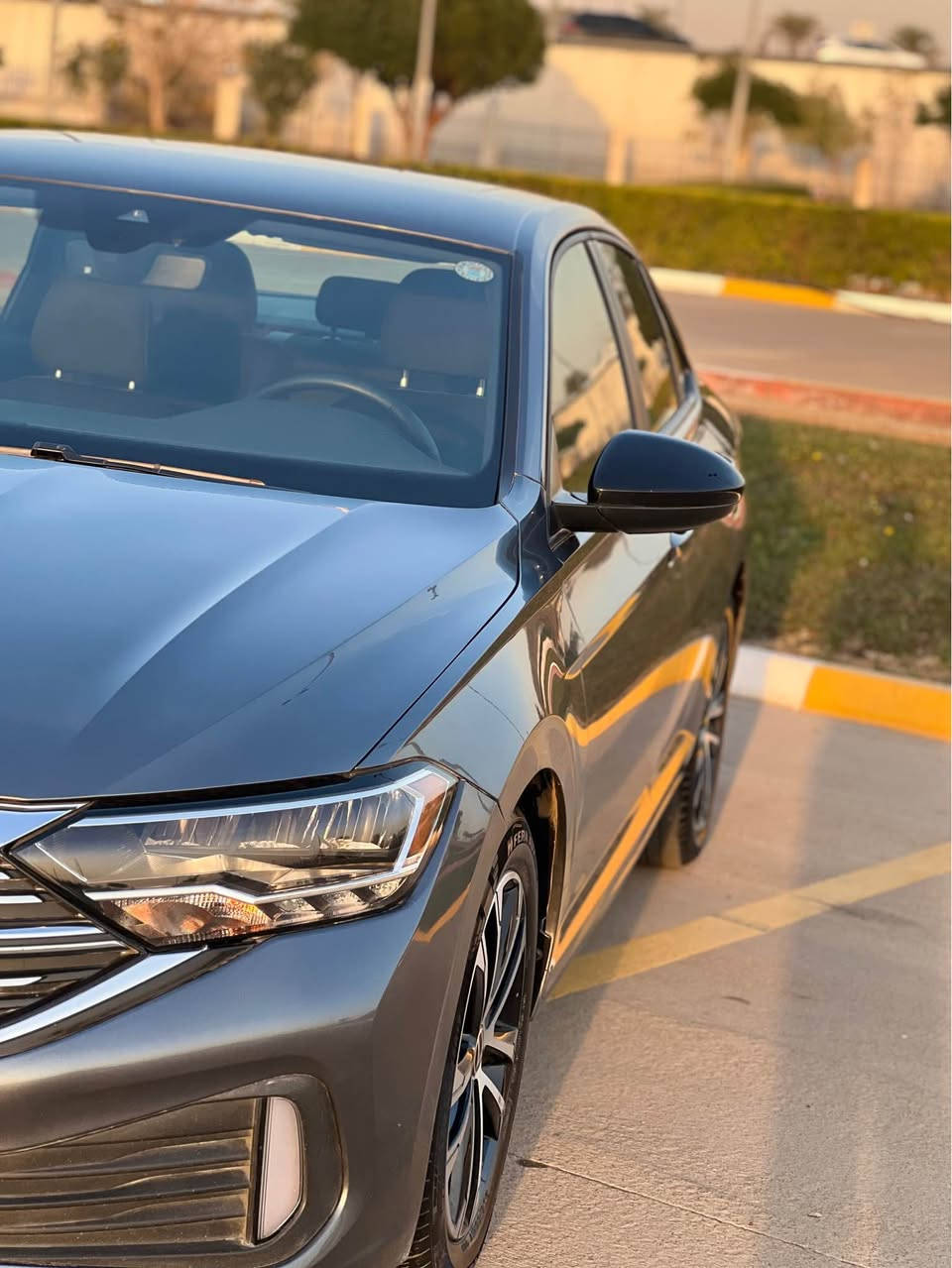 سەیارەکە نمونەیە لە جوانی ژینگەو سەنەوی هەمووی نوێیە سەیارەکە تانها دوو پارچەی هەیە پێشوو پشت کەپس 
بۆ پەیوەندی *********** أربيل, العراق
