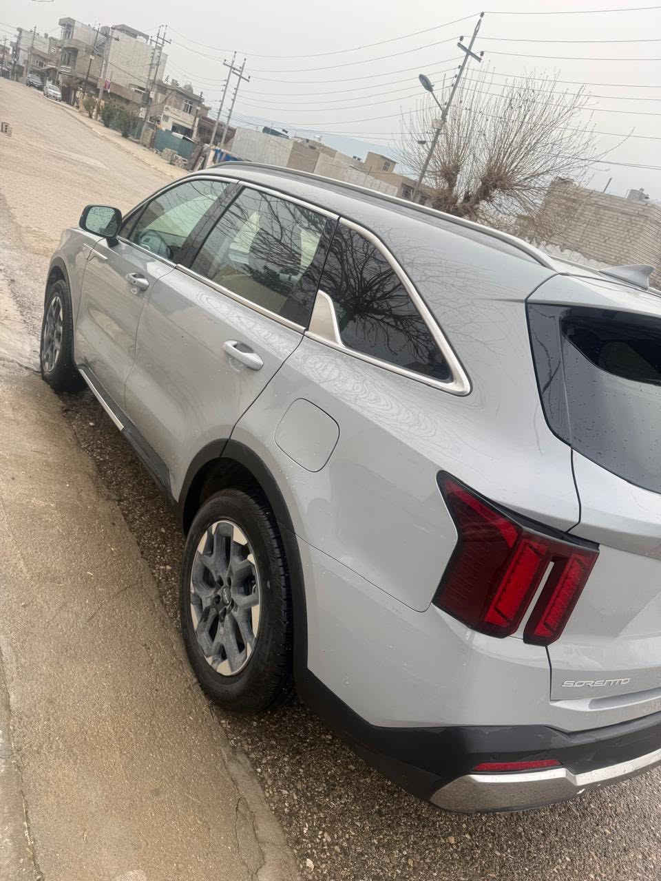 سلام عليكم
سورنتو2025 وارد أمريكي مواصفات الS
رقمه بغداد
مواصفات 
بانوراما 
لون إسمنتي مميز
4 سلندر2500
شحن واير ليس
كشنات تدفئه
كامره امامي خلفي 
قطعتين تبريد
كشنات جلد كهرباء
حساسات امامي خلفي
تشغيل عن بعد
سياره بعده زيرو ماشيه4000ميل
وبعده بوضع شركه
سياره بأسمي تحويل ثاني يوم
حادث بسيط موجود بالنشور
مكانه بغداد سعره270
رقم***********/***********
