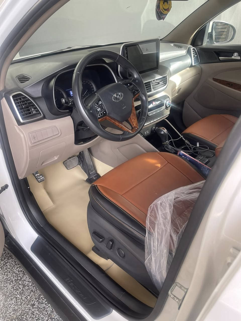 توسان موديل 19 رقم بغداد فول السياره بيه بنيد مبدل بلادي وكاله بدون دواخل ماشيه 170 وبيه تكحيله زغيره بلباب السعر 190  بيه مجال بصيط عنوان السياره الرمادي


**إذا كنت صاحب هذا الإعلان وتريد حذفه لأي سبب، رجاءا أرسل رسالة إلى الدعم الفني**