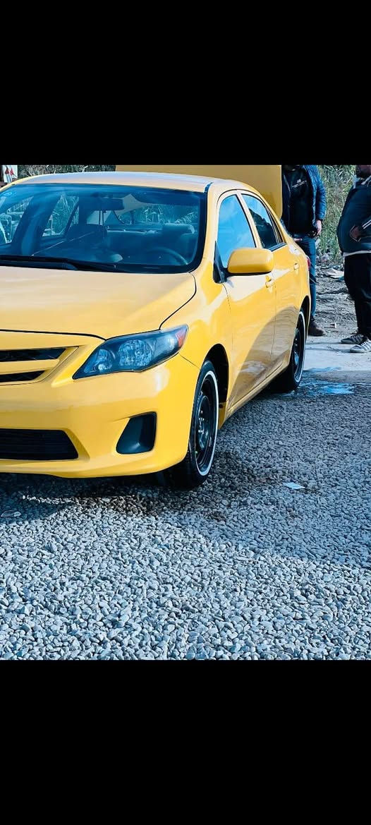 السلام عليكم  كورله 2012رقم بغداد تحويل مباشر هيئه غرامات مصفره مكينه ١٩صدر خلفي أمامي جديد صبغه جديده وتايرات خط أبيض جديد تبريد تتفئه تبريد شغال حادثها فقط بس بونيد بدون دواخل شوصي لغود كفاله ***********
